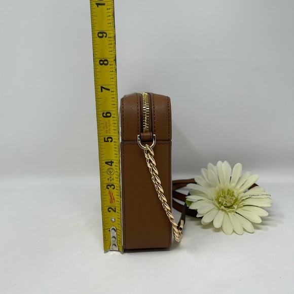 Michael Kors Jet Set ItemLG EW Crossbody - Picture 4 of 16